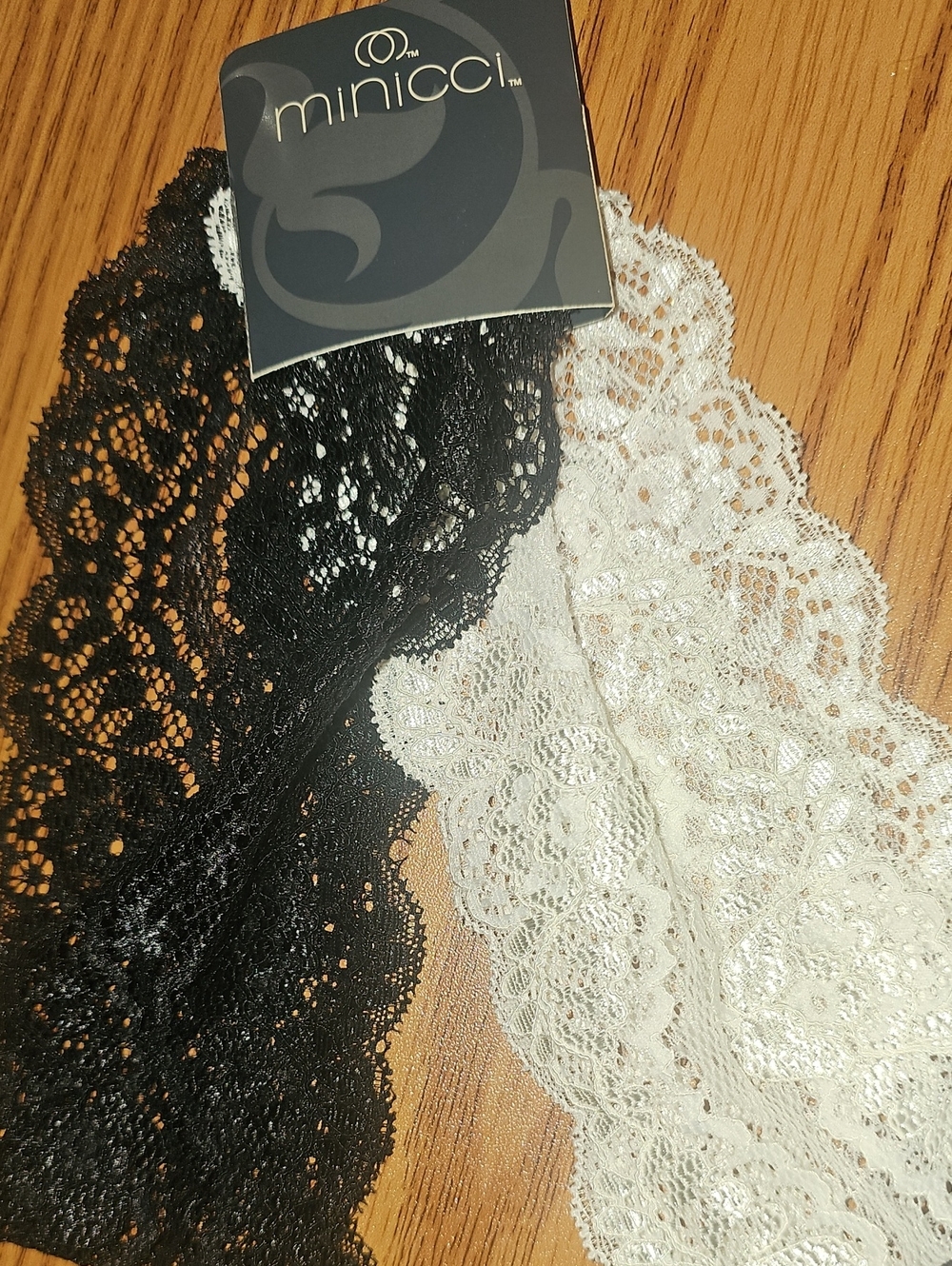 Minicci NWT Lace Headband Set — Black & White